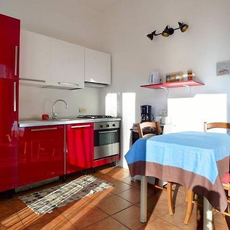 Villa Casa Con Grande Terrazza, Ac, Wifi, Posto Auto E Vicino Al Mare Imperia Exterior foto