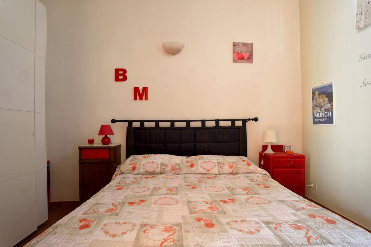 Villa Casa Con Grande Terrazza, Ac, Wifi, Posto Auto E Vicino Al Mare Imperia Exterior foto