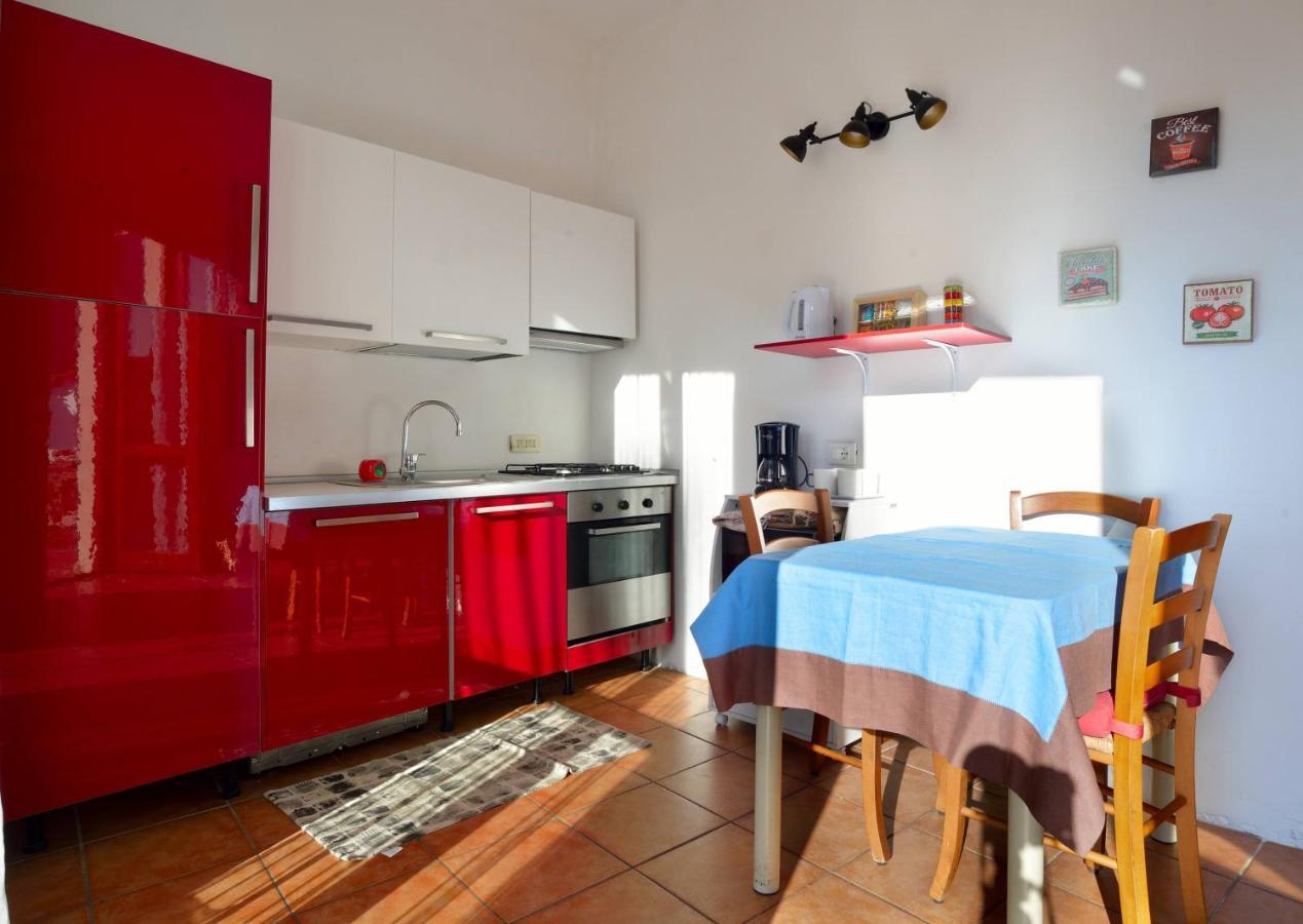 Villa Casa Con Grande Terrazza, Ac, Wifi, Posto Auto E Vicino Al Mare Imperia Exterior foto